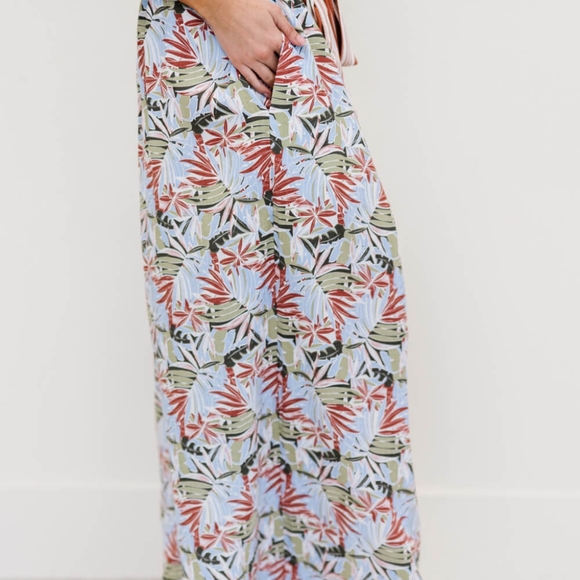 Davi & Dani Island Retreat Full Size Run Palazzo Pants in Pink - Picture 6 of 11